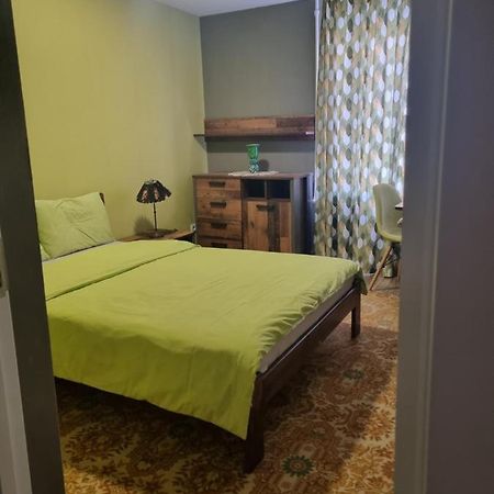 Comfort Iris Apart Chisinau Exterior foto